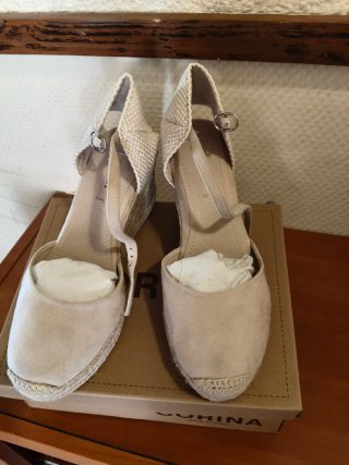 Alpargatas cuña Corina beige