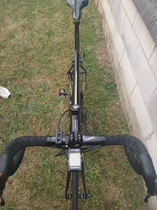 Bicicleta de carretera Giant Negra y Amarilla