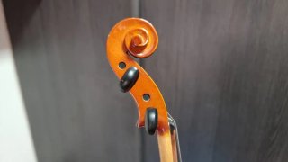 Violín 1/2 con estuche y arco