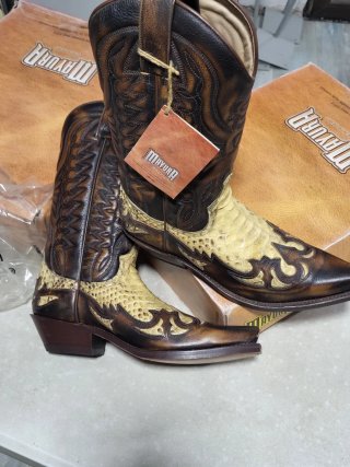 Botas Mayura Piel Serpiente Beige/Marrón