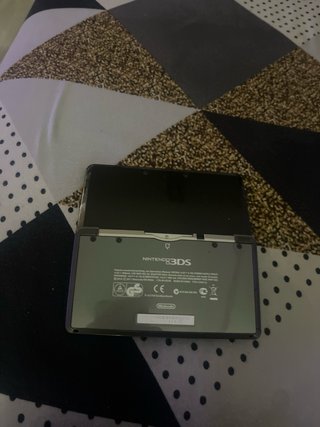Nintendo 3DS Negra + Funda + Mario Kart