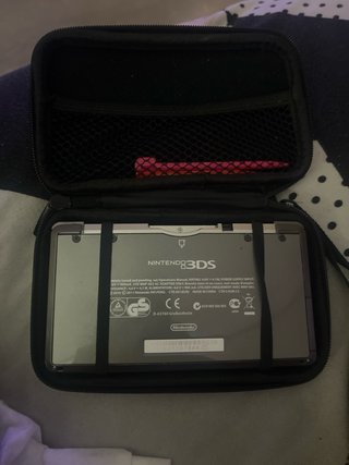 Nintendo 3DS Negra + Funda + Mario Kart