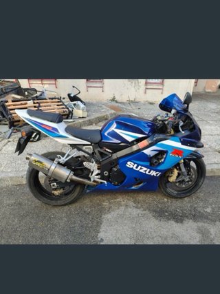 Suzuki GSX-R Sportbike Azul y Blanca