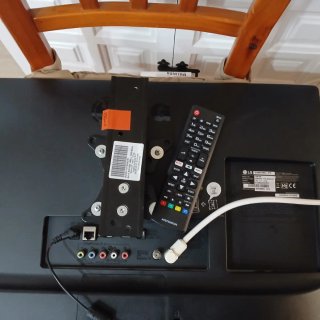 Televisión  monitor LG 23 Negra y Azul