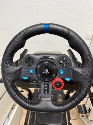 Volante Logitech PS4/PS5 con Pedales y marchas
