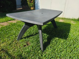 Mesa de terraza verde