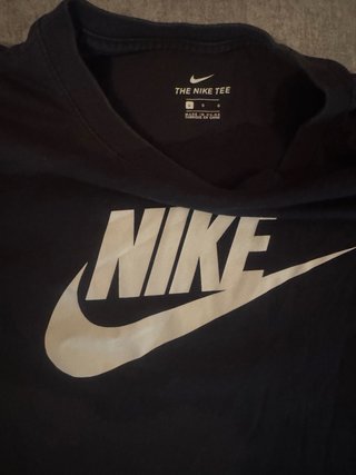 Camiseta Nike Negra Logo Blanco
