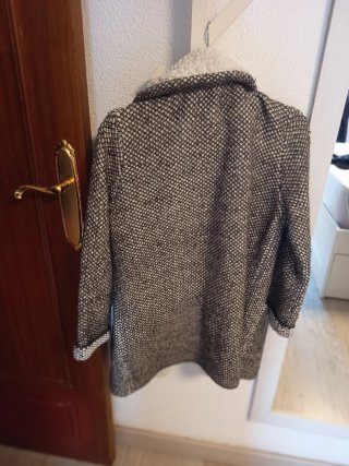 Rebeca Sfera gris y blanca