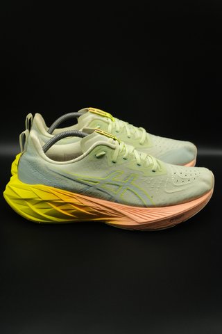 Scarpe ASICS Novablast 4 Paris Uomo 43 Traspiranti