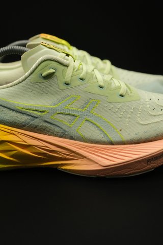 Scarpe ASICS Novablast 4 Paris Uomo 43 Traspiranti