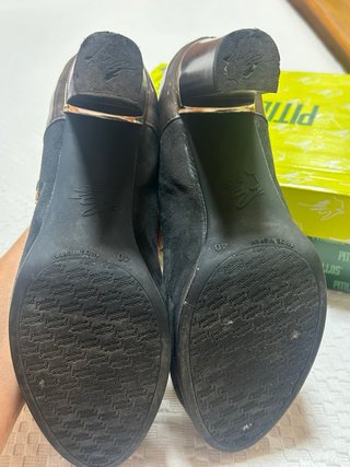 Zapatos de tacón Pitillos negros y marrones
