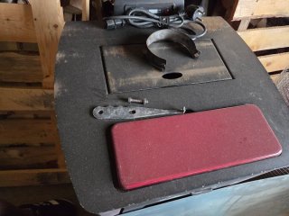 Estufa de pellets + pallet de pellets + limpiador