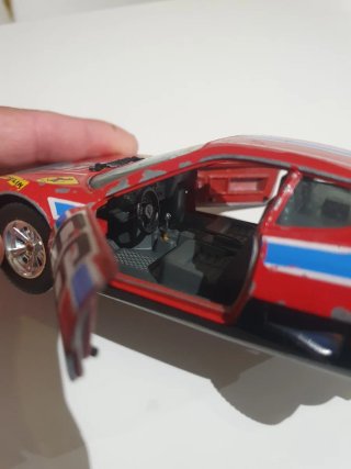 Ferrari 512 URAGO 1/24 años 80