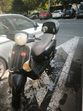 Ciclomotor Scooter Negro