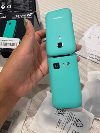 Móvil Panasonic KX-TU400 Verde Nuevo sin usar