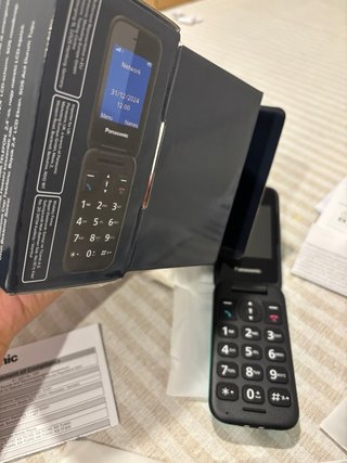 Móvil Panasonic KX-TU400 Verde Nuevo sin usar