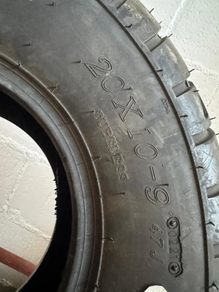 Neumático Sunf 20x10-9 47J