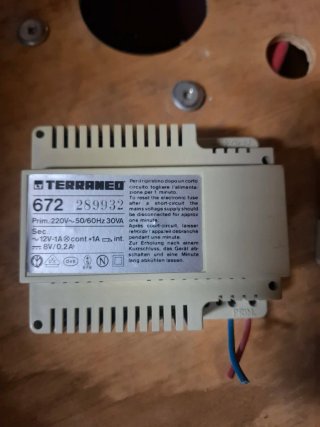 ALIMENTATORE TOP TERRANEO BTICINO LT 672