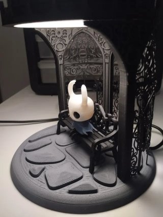 Lámpara Diorama Hollow Knight USB