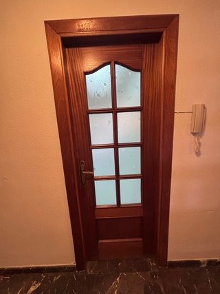 9 Puertas Madera con Cristal
