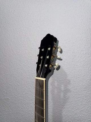 Guitarra clásica española NUEVA.