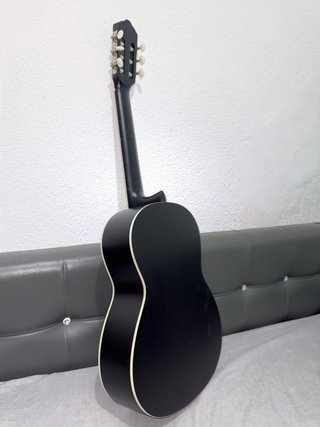 Guitarra clásica española NUEVA.