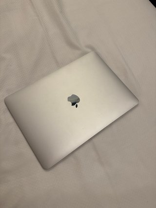 MacBook Pro 13 2020 Argento