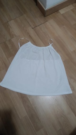 Blusa blanca de tirantes