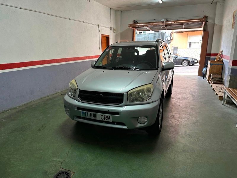 Toyota RAV4 2004 - foto 1