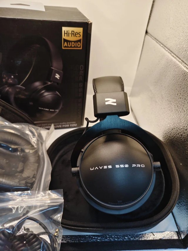 Auriculares Waves 550 Pro Negro