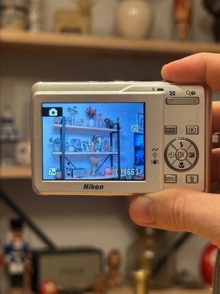 Digicam Nikon Coolpix S200 · 7 MP · zoom 3x retro