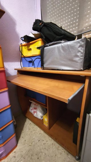 Mesa estudio escritorio madera color  cerezo