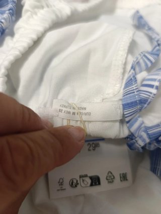 Pantalón Zara ancho volantes rayas talla M