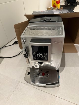 Cafetera DeLonghi ECAM23.420.SB Plata