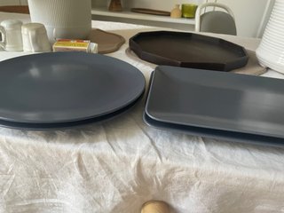 Set de platos Ikea azil gris
