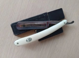 Coltello vintage da barbiere H. Boker Arbolito