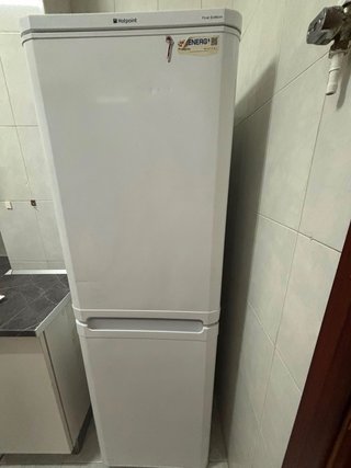 Nevera blanca Hotpoint segunda mano