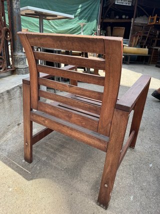 2 Sillones de madera para exterior