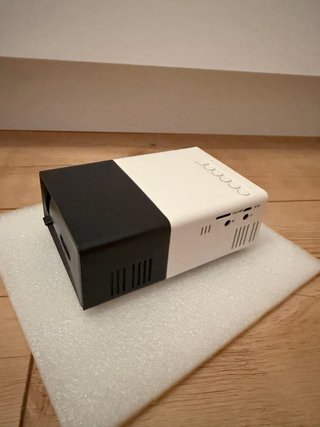 BAJADA- NUEVO Proyector LED Blanco y Negro