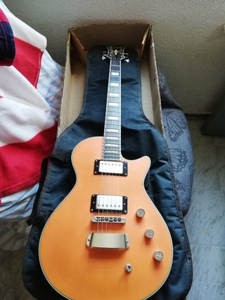 Guitarra Hagstrom Ultra Max cambio