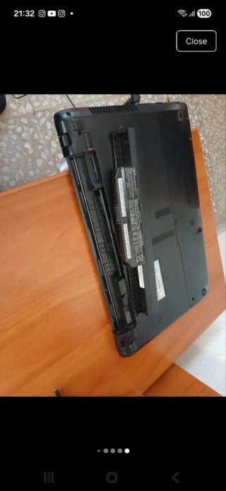Solo funciona con cable porque la batería es vieja