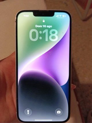 iPhone 14 Morado