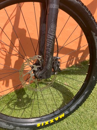 Bicicleta Cube Reaction