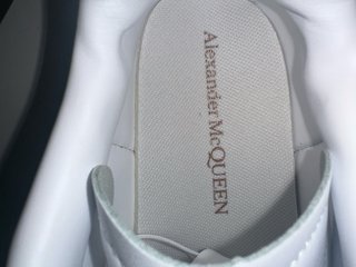 Alexander McQueen Zapatillas Negras y Blancas