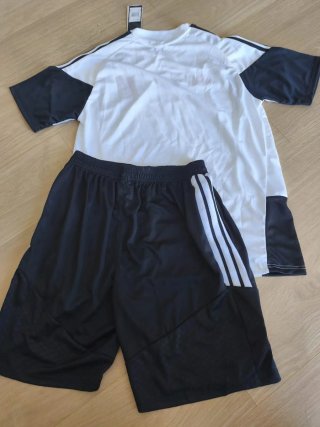 Equipación Liverpool Adidas Entrenamiento 26/27 L