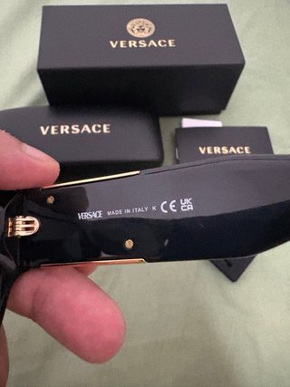 Gafas de Sol Versace Negras y Doradas