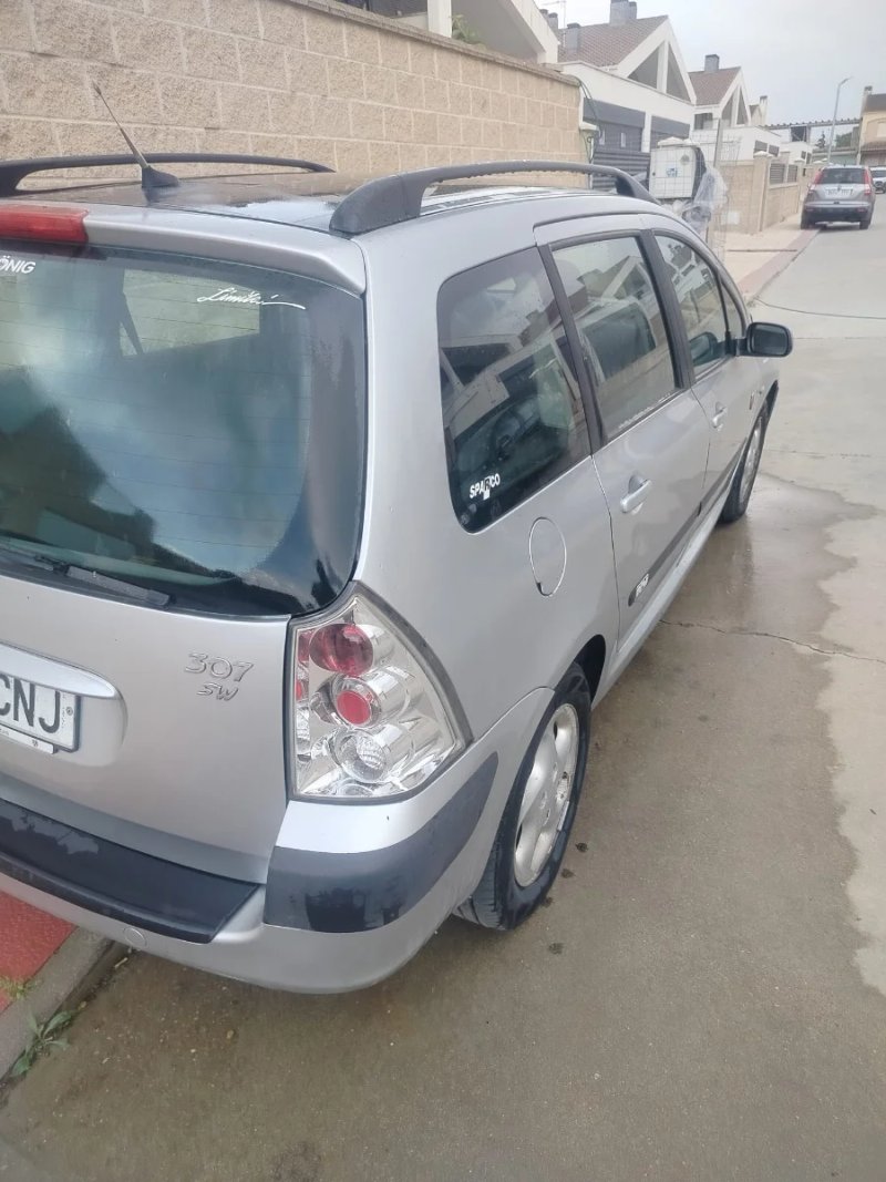 Peugeot 307 2003 - foto 1