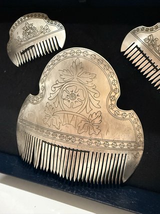 Juego de Peinetas Fallera Plata para adulta.