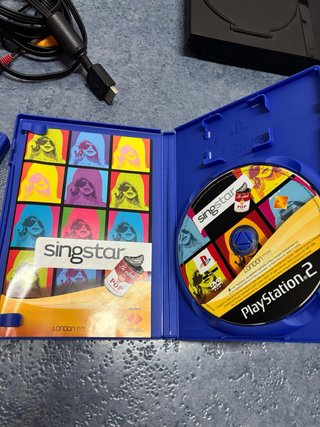 Consola PS2 Slim + 4 mandos + juegos