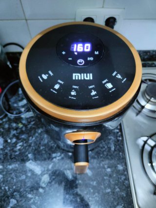 Freidora de aire sin aceite MIUI